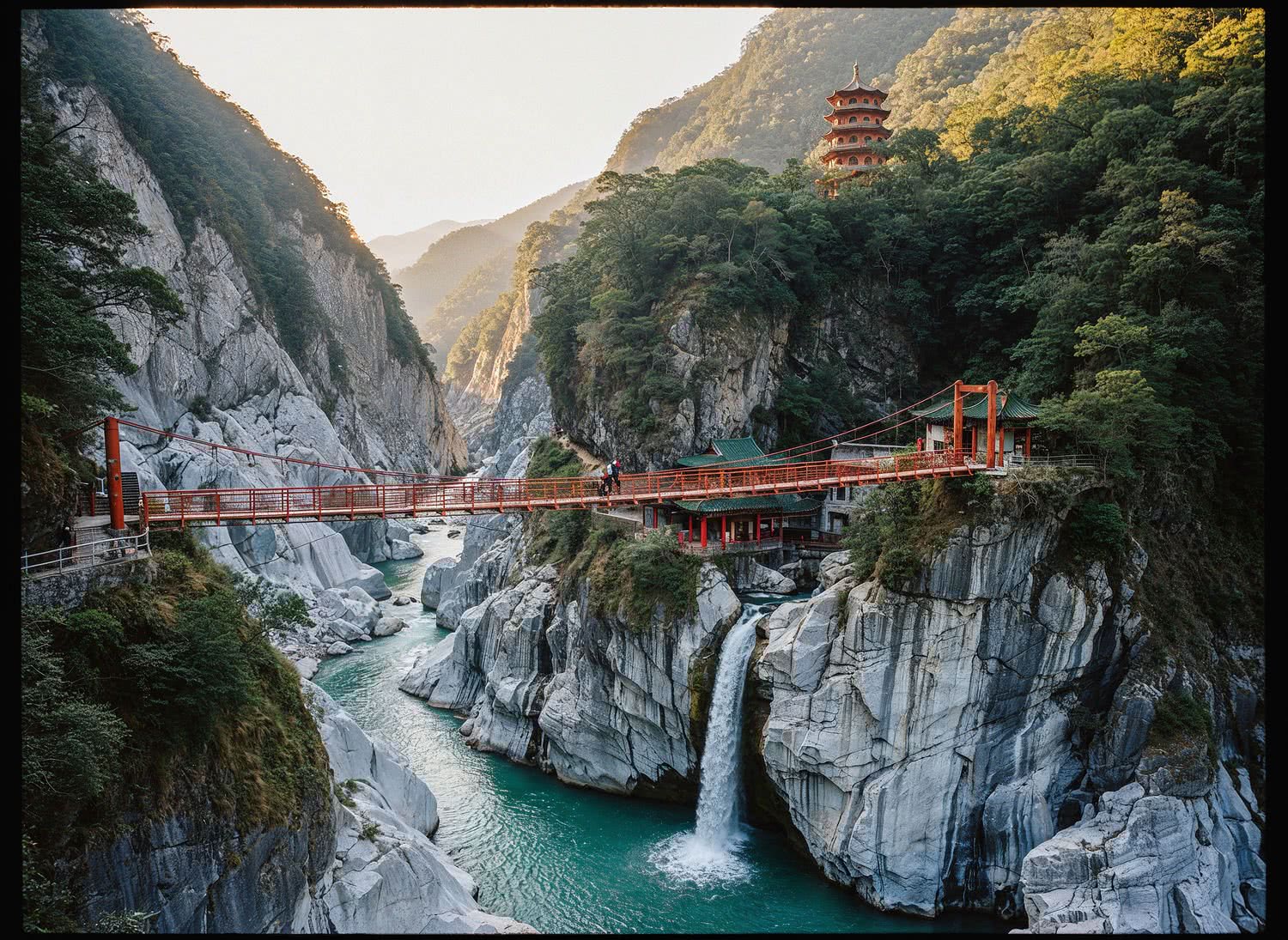 Tajwan latem – odkryj marmurowe cuda Parku Narodowego Taroko