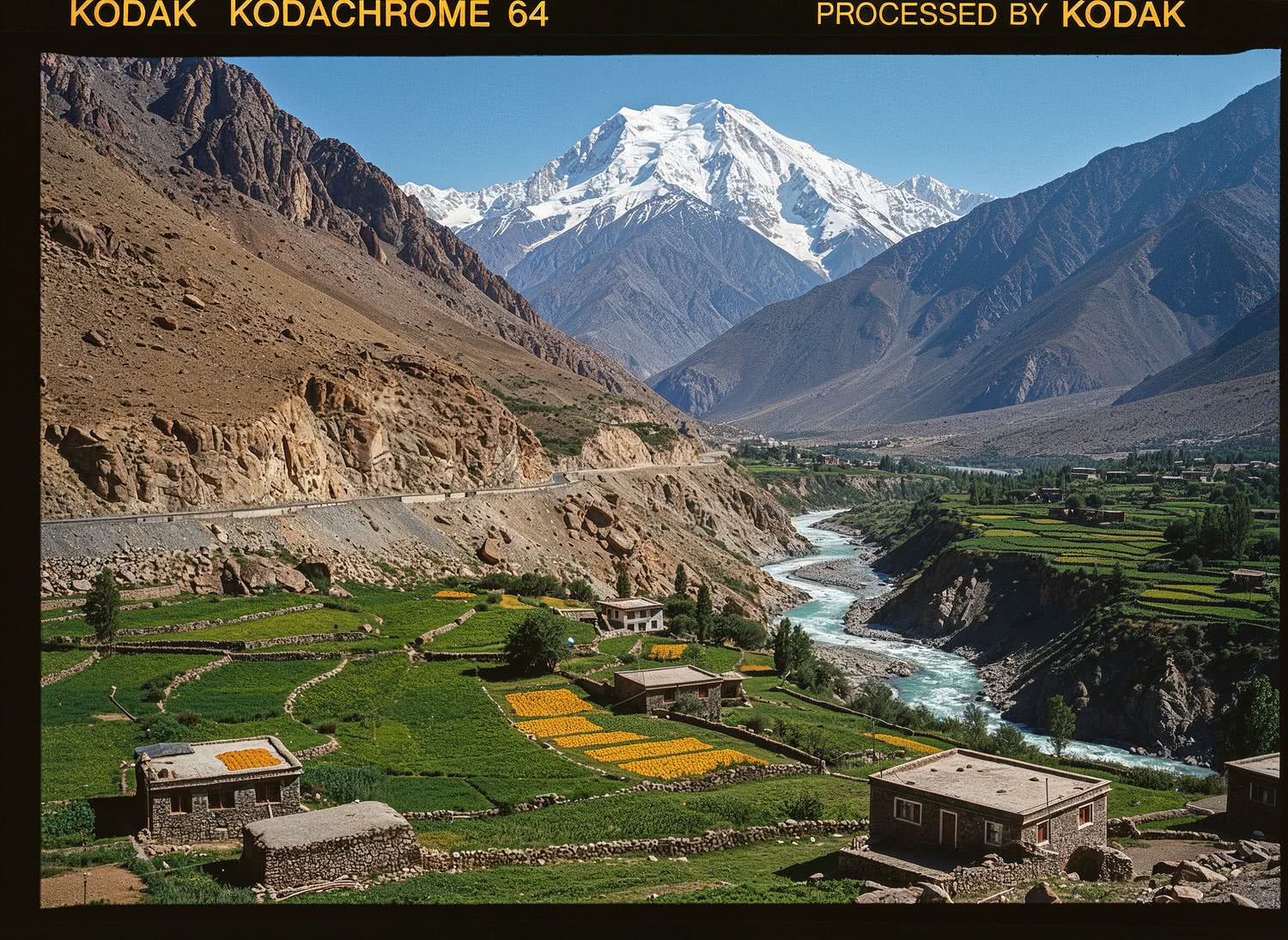 Pakistan i legendarna droga Karakorum Highway – letnie marzenie każdego poszukiwacza przygód
